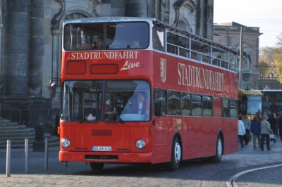 D Dresden Bus DD Stadtrundfahrt (1).JPG (1.11 MiB) 13146 mal betrachtet D Dresden Bus DD Stadtrundfahrt (1).JPG