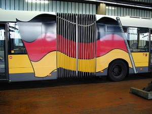 EM-Gelenkbus4.jpg (94.75 KiB) 5753 mal betrachtet EM-Gelenkbus4.jpg